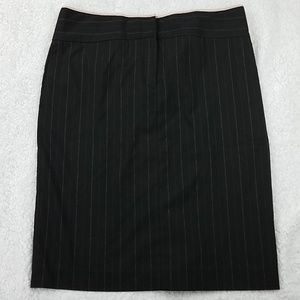 Laundry by Shelli Segal charcoal pencil ski